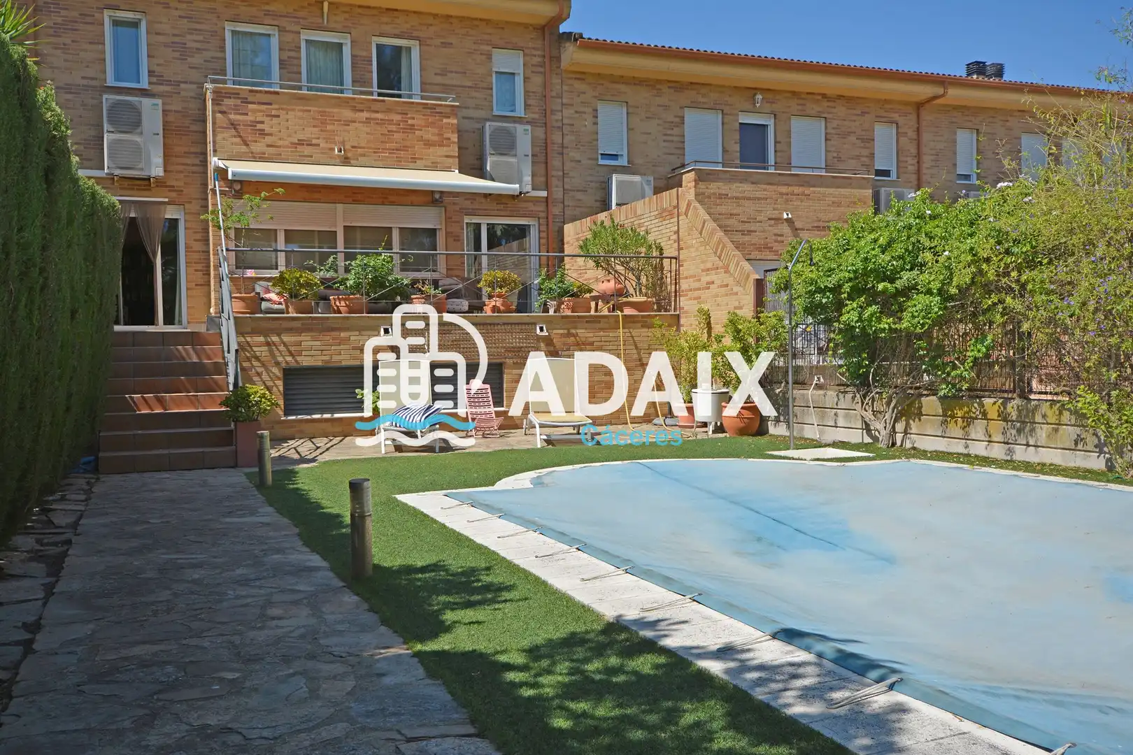 House with pool for sale in C/ DOCTOR ALIRIO NOGUERA, imagen 2
