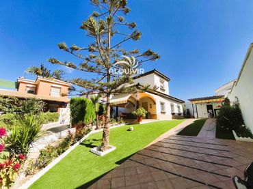 Casa aparellada en venda a Matalascañas