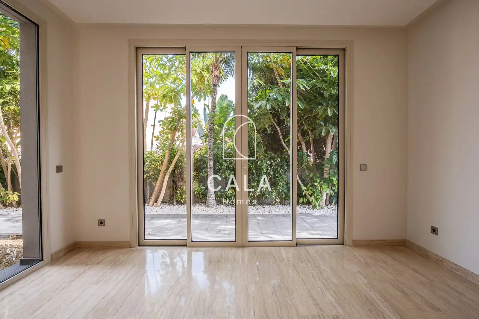 Garden of Houses for sale in Adeje  with Air Conditioner, Heating and Terrace
