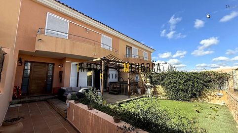 Adosado en Mao jardín, jacuzzi y garaje