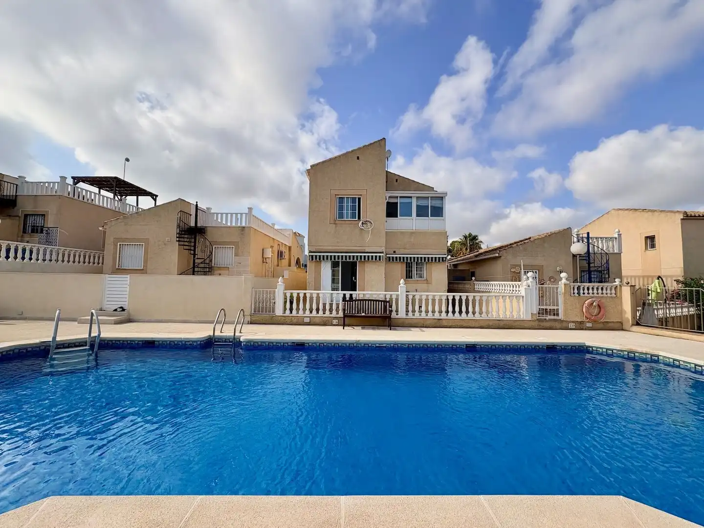 Casa amb piscina en venda a Orihuela Costa