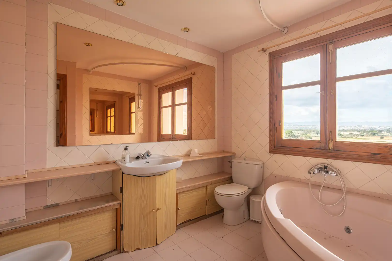 Bathroom of Houses for sale in Genil