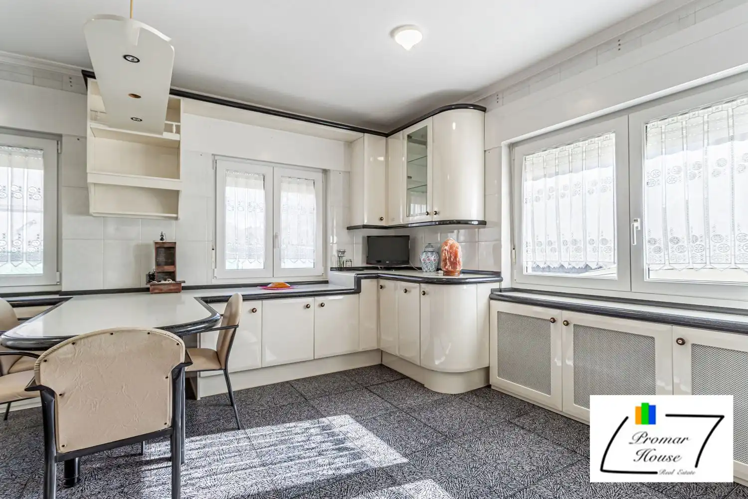Cocina de Casa o chalet en venta en Ávila con Calefacción, Jardín privado y Terraza