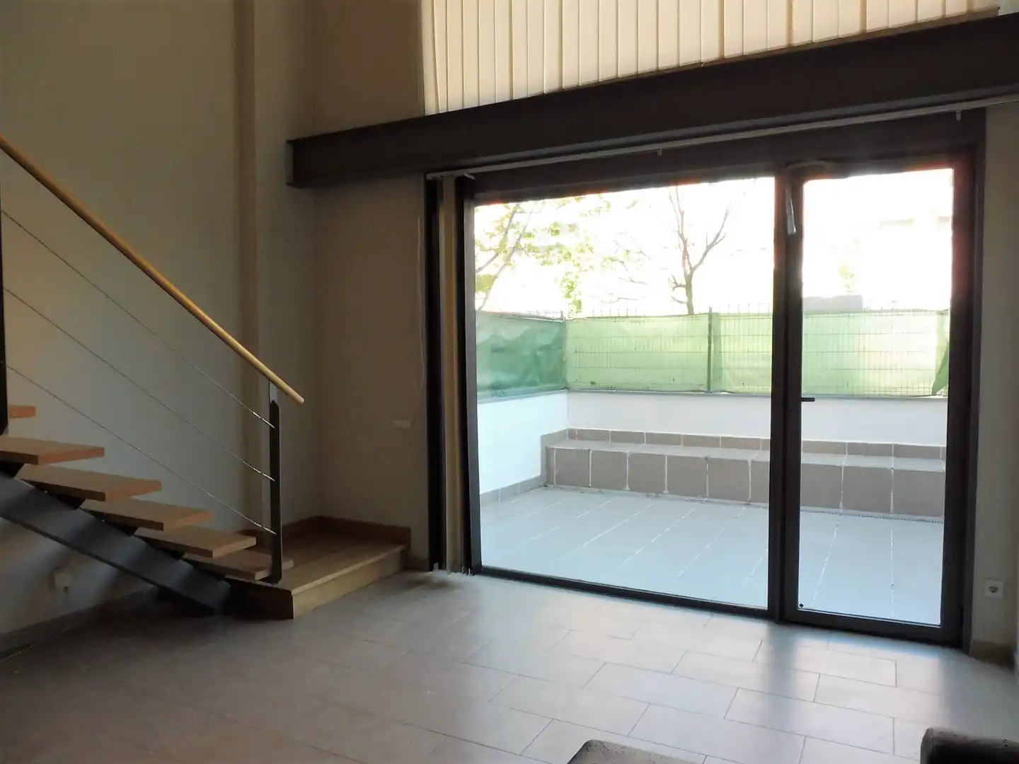 Maisonette zum Verkauf in Alcorcón mit Klimaanlage, Terrasse und Abstellraum