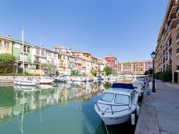 Flat with pool for sale in Carrer de la Unió