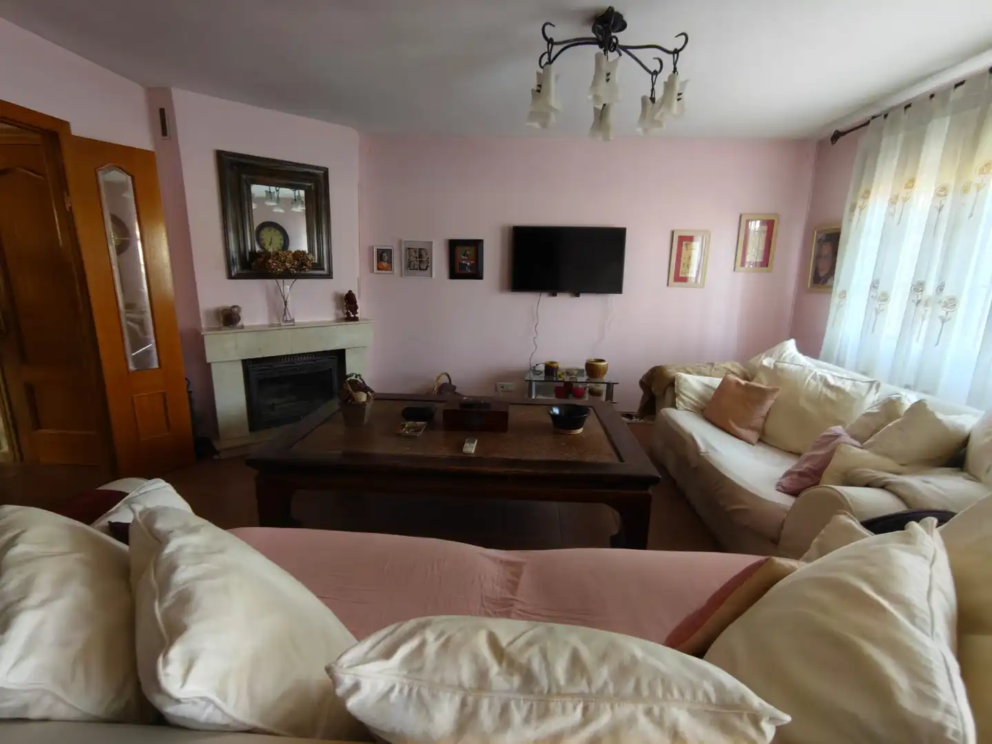 Sala d'estar de Casa o xalet de lloguer en Sevilla la Nueva amb Aire condicionat, Calefacció i Terrassa
