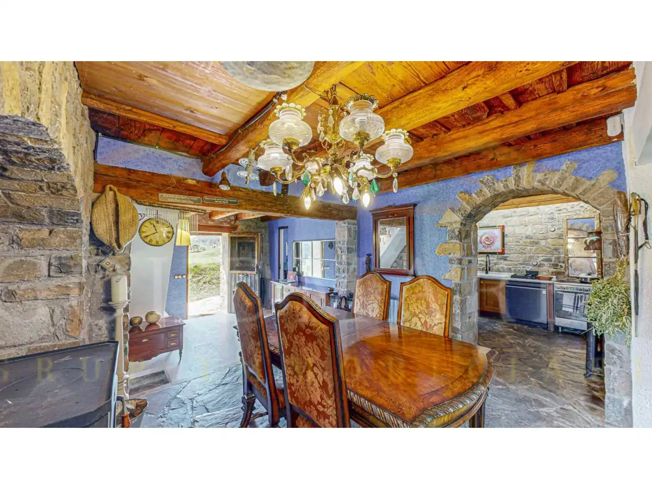 Comedor de Finca rústica en venta en Sant Jaume de Frontanyà con Calefacción y Jardín privado