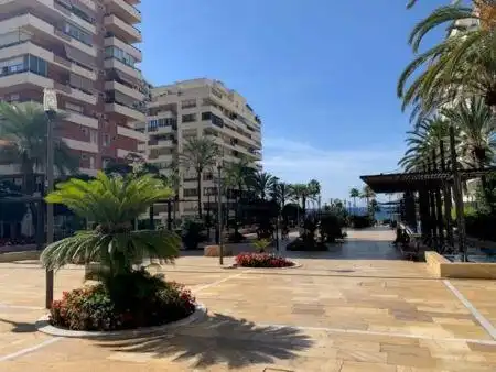 Piso en venta en CARLOS MACKINTOSCH, Playa Bajadilla - Puertos