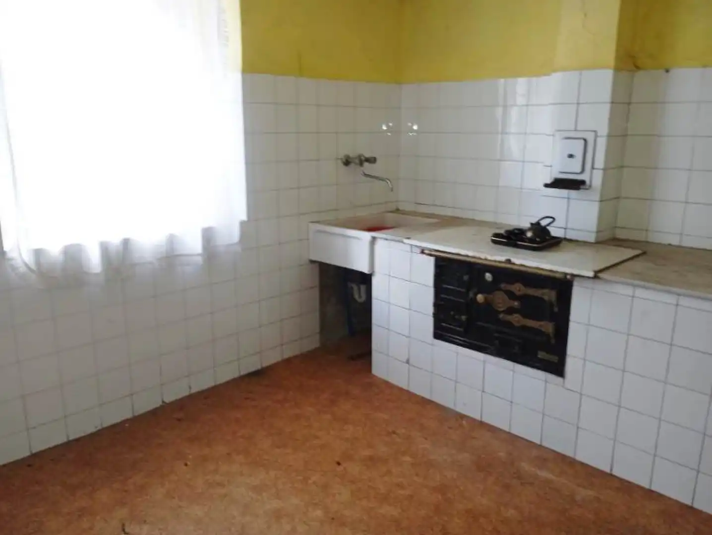 Cuina de Casa o xalet en venda en Cartes amb Jardí privat, Traster i Balcó