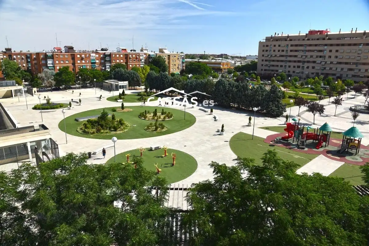 Vista exterior de Piso en venta en Torrejón de Ardoz con Calefacción y Terraza
