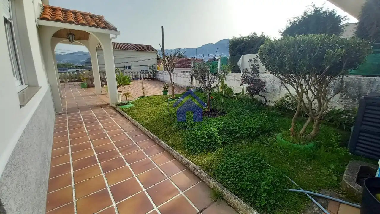 Garden of Houses for sale in Vigo   with Heating, Private garden and Parquet flooring
