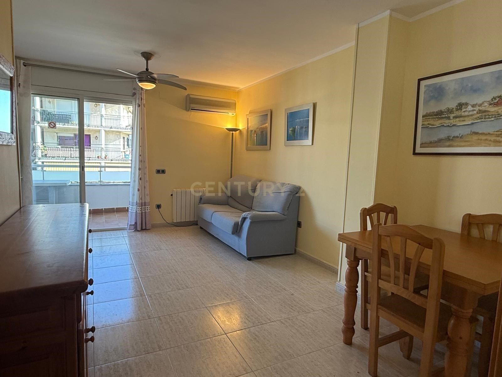 Living room of Flat for sale in Cunit  with Terrace and Swimming Pool
