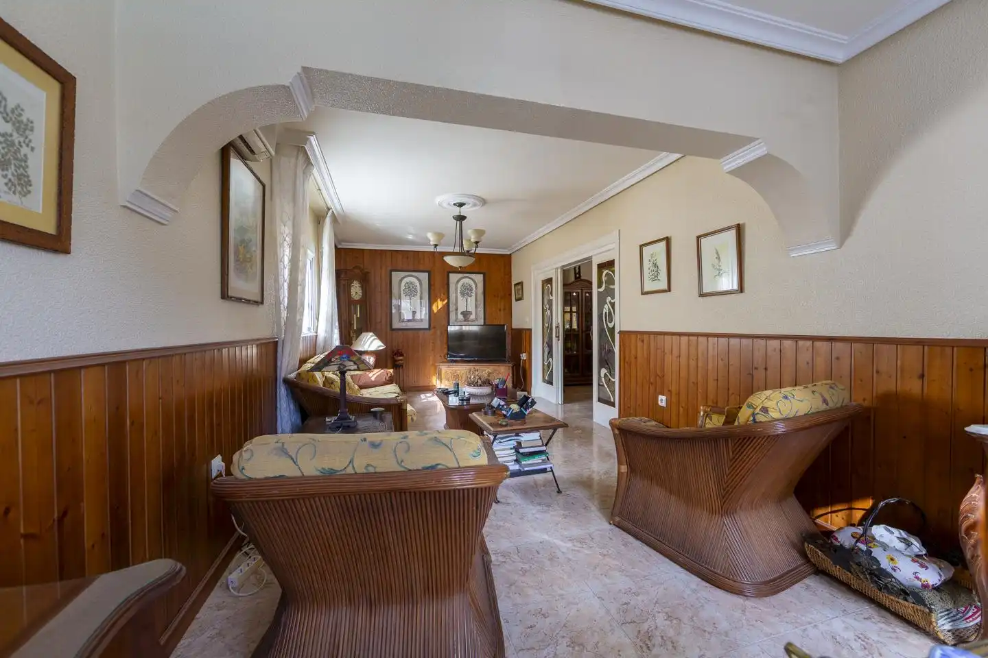 Sala de estar de Casa o chalet en venta en Almería con Aire acondicionado, Jardín privado y Terraza