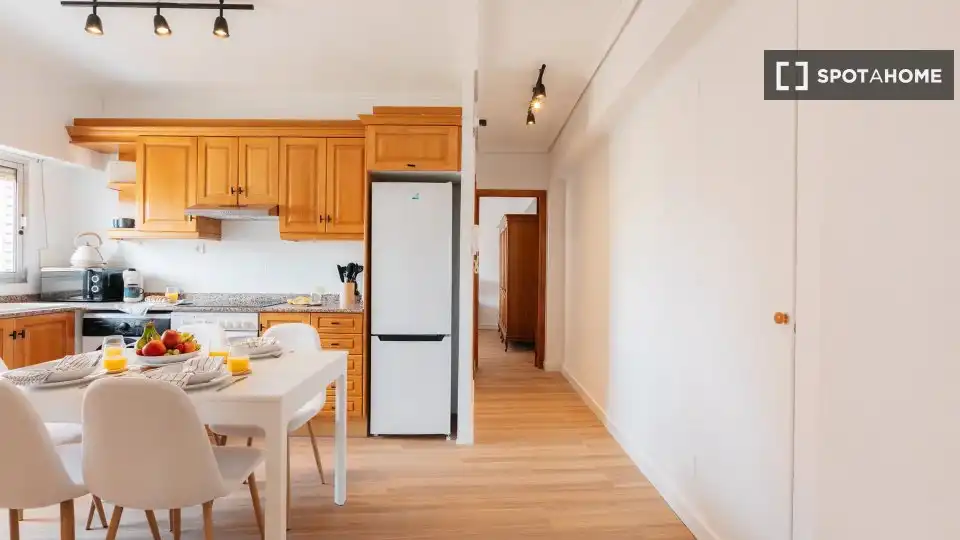 Kitchen of Flat for rent in Valencia  with Air Conditioner, Heating and Furnished