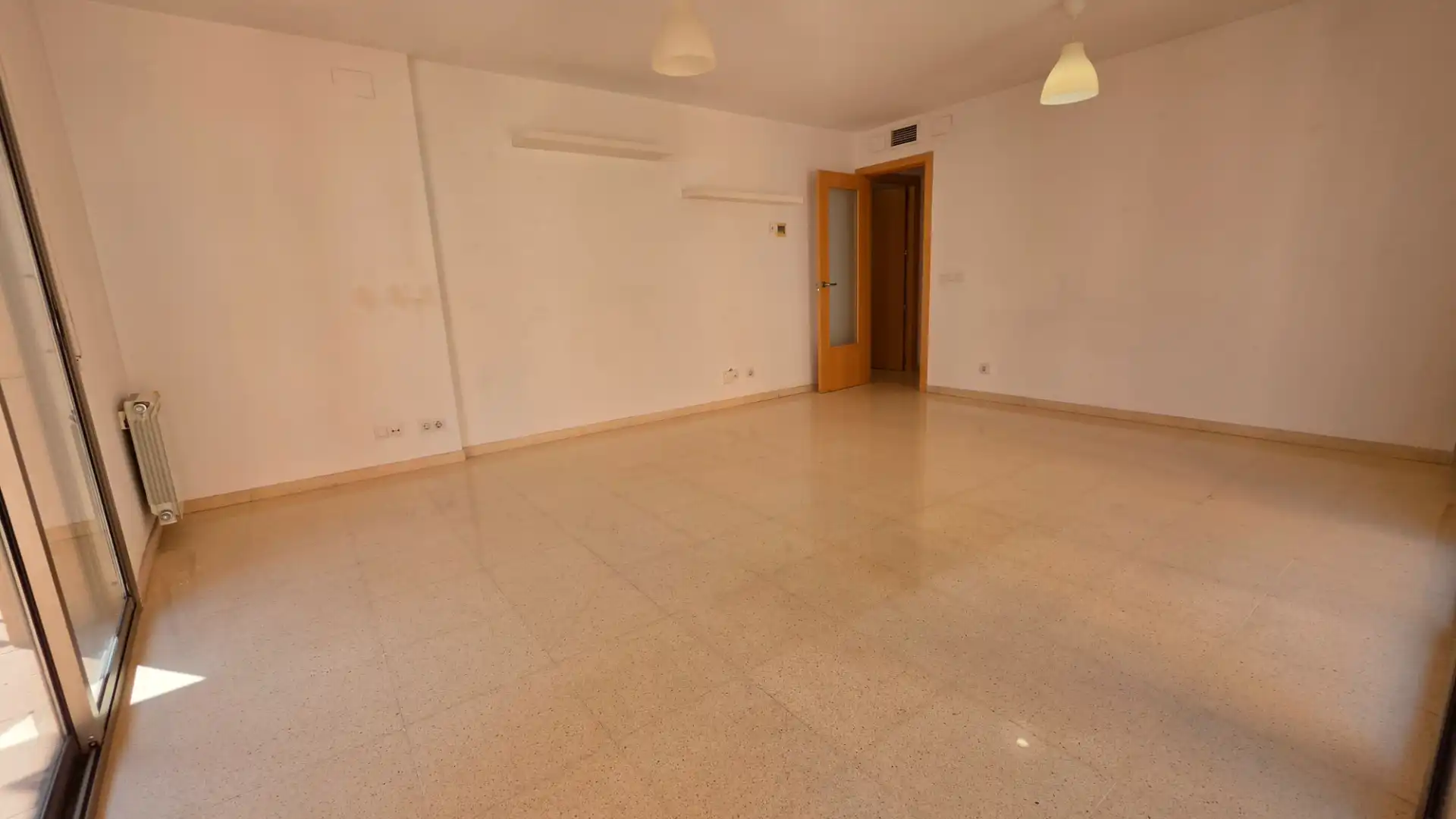 Piso en venta en Tarragona con Aire acondicionado, Calefacción y Terraza