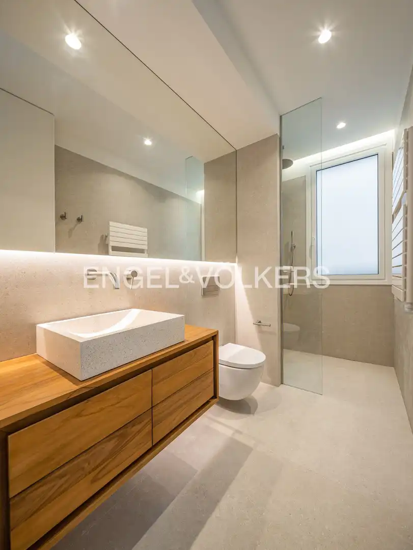 Baño de Piso en venta en Madrid con Aire acondicionado y Calefacción