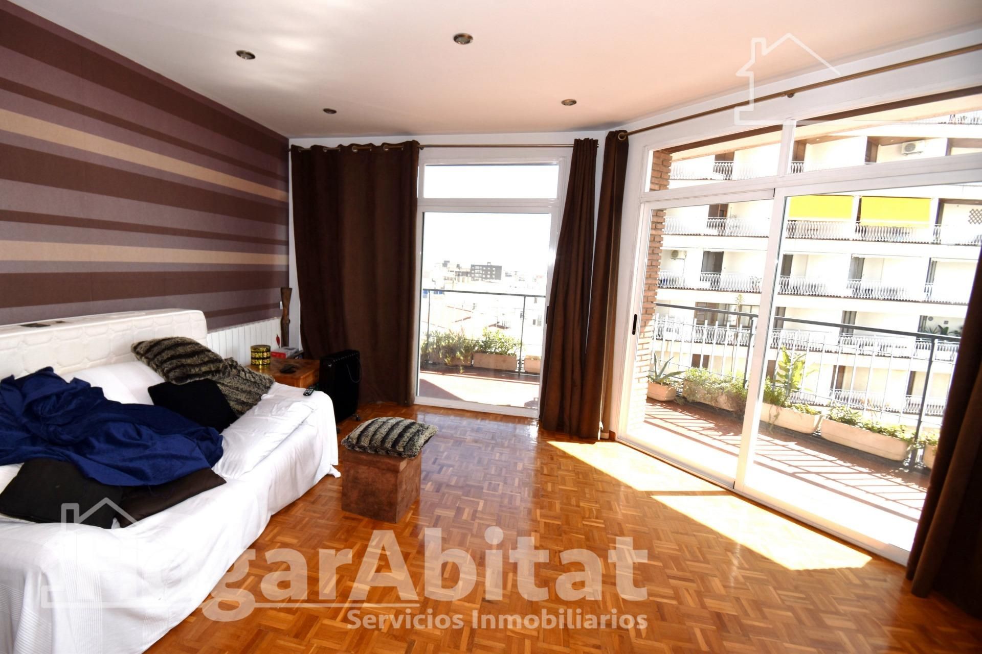 Bedroom of Flat for sale in Castellón de la Plana / Castelló de la Plana  with Air Conditioner, Parquet flooring and Balcony