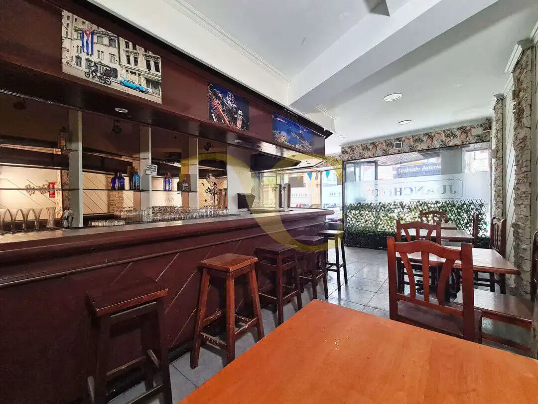 Local commercial à vendre à Calle Cangas de Onís, imagen 6