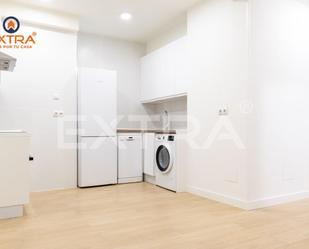 Kitchen of Flat to rent in  Madrid Capital  with Heating