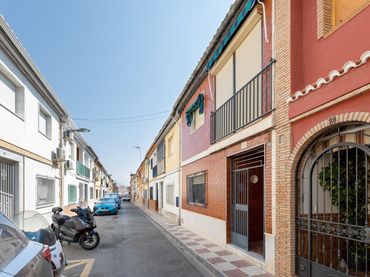 Casa amb jardí en venda a Calle Lepanto 30