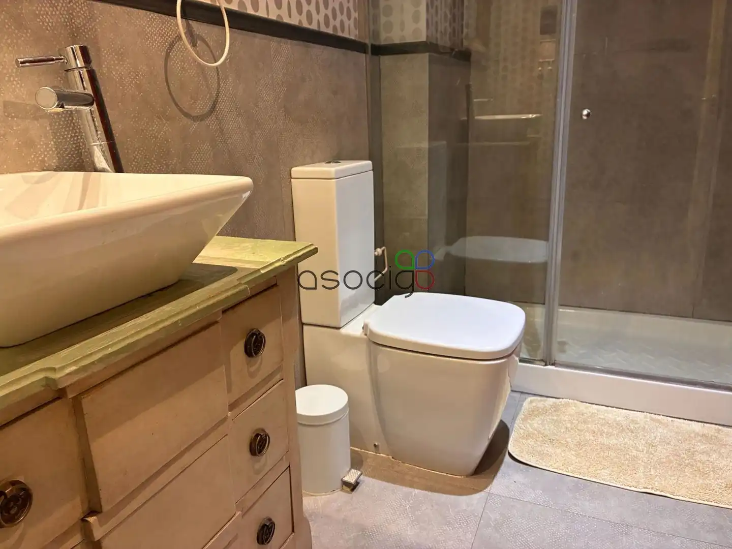 Baño de Piso en venta en El Olivar con Calefacción y Amueblado