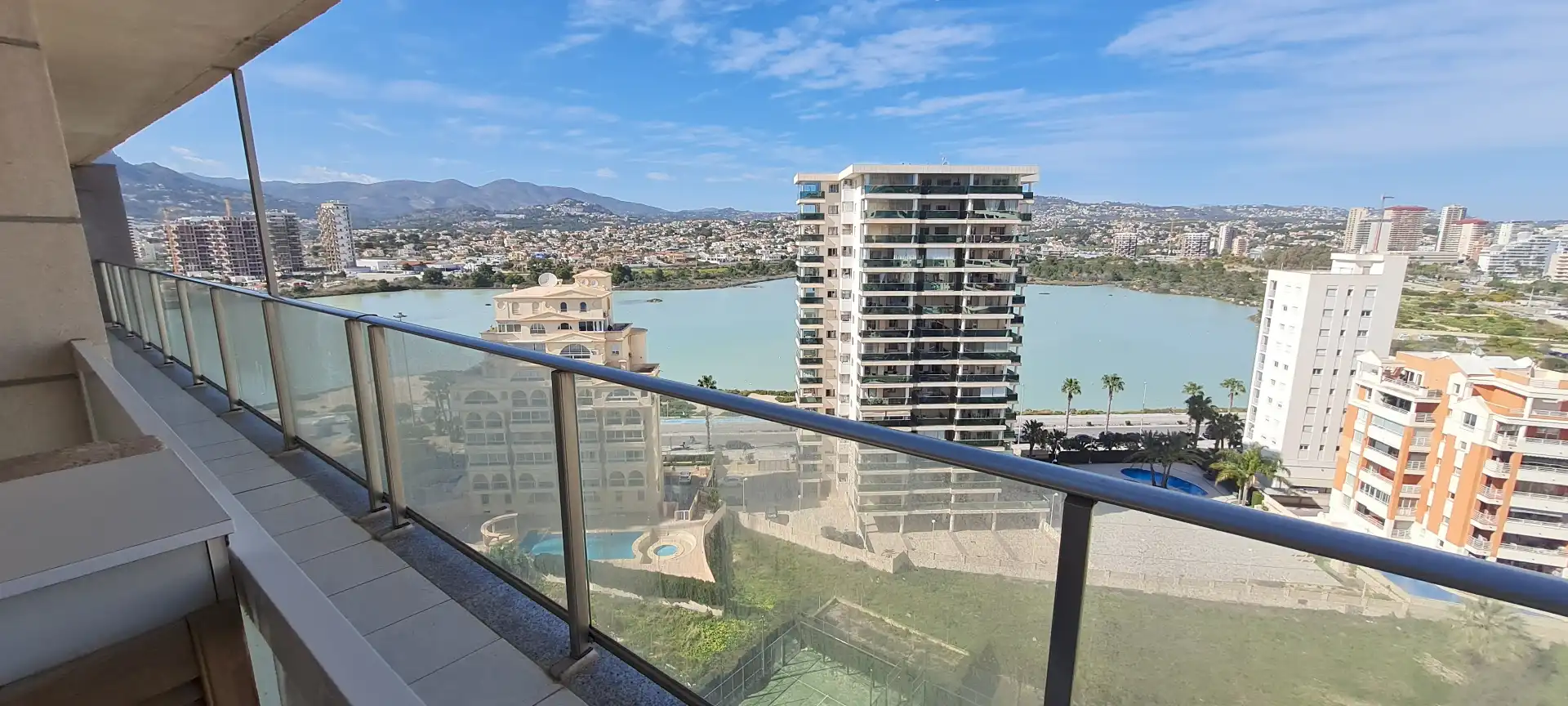Terrasse von Wohnungen zum Verkauf in Calpe / Calp mit Klimaanlage, Heizung und Terrasse