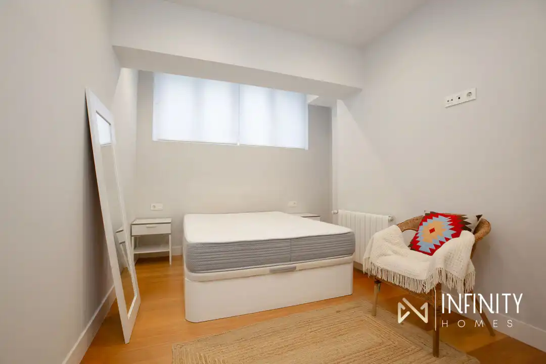 Dormitori de Dúplex en venda en Getxo  amb Calefacció, Jardí privat i Terrassa