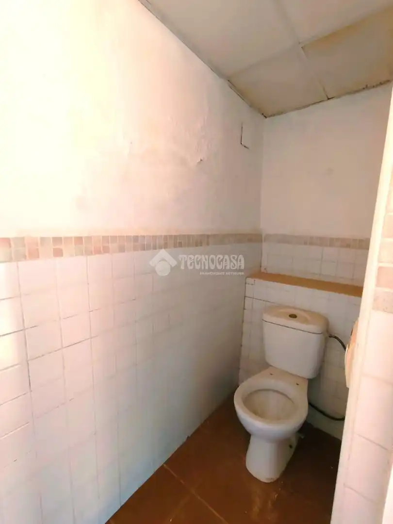 Baño de Piso en venta en Coria del Río