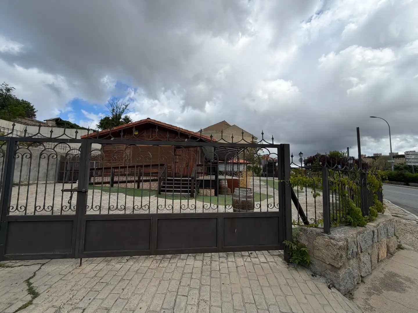 Exterior view of Residential for sale in Ávila