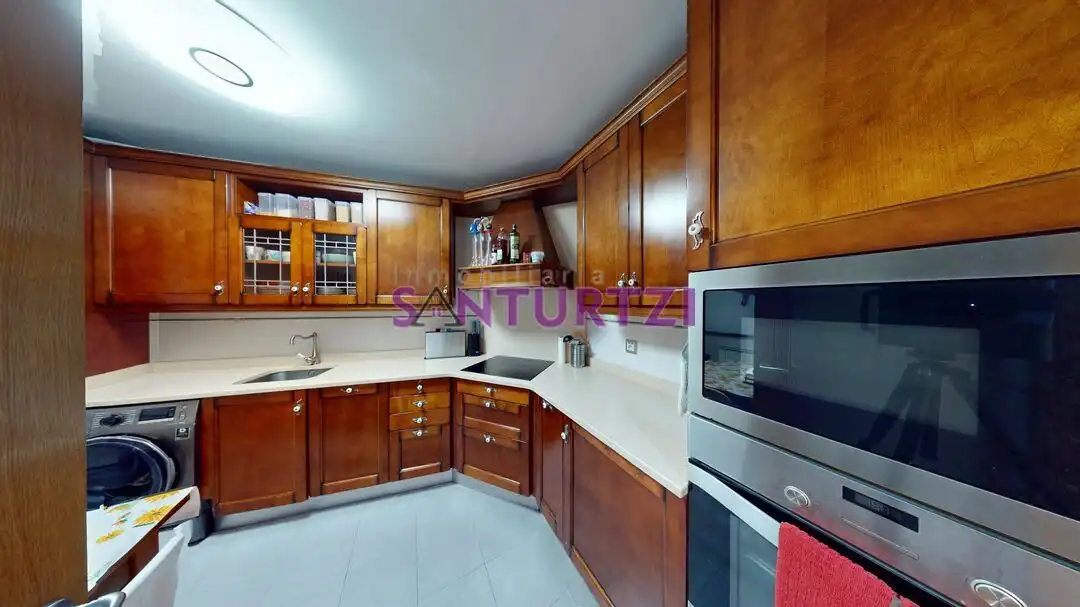Cocina de Piso en venta en Santurtzi  con Calefacción, Terraza y Trastero