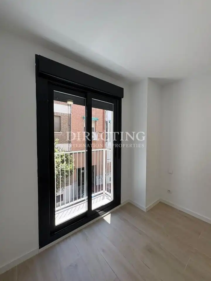 Habitación de Piso de alquiler en Madrid con Aire acondicionado, Balcón y Piscina comunitaria