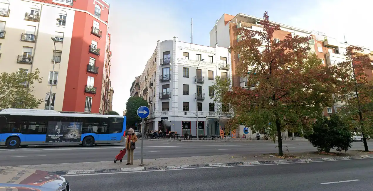 Vista exterior de Casa o xalet en venda en Madrid