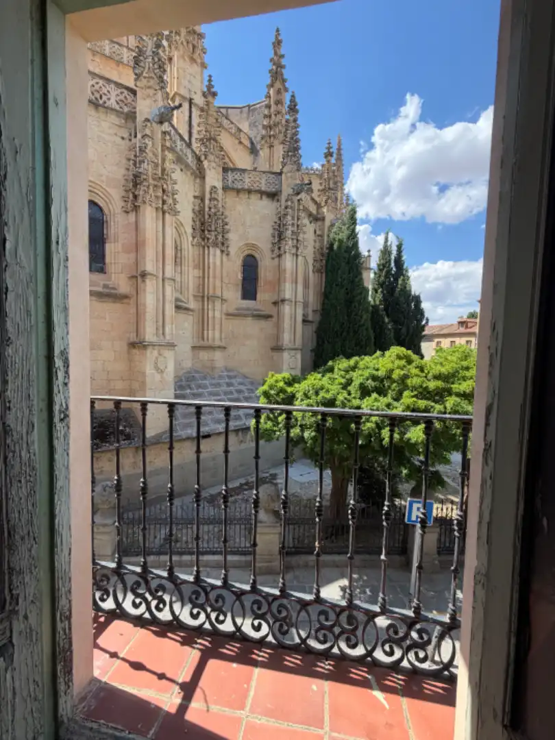 Vista exterior de Casa o xalet en venda en Segovia amb Balcó