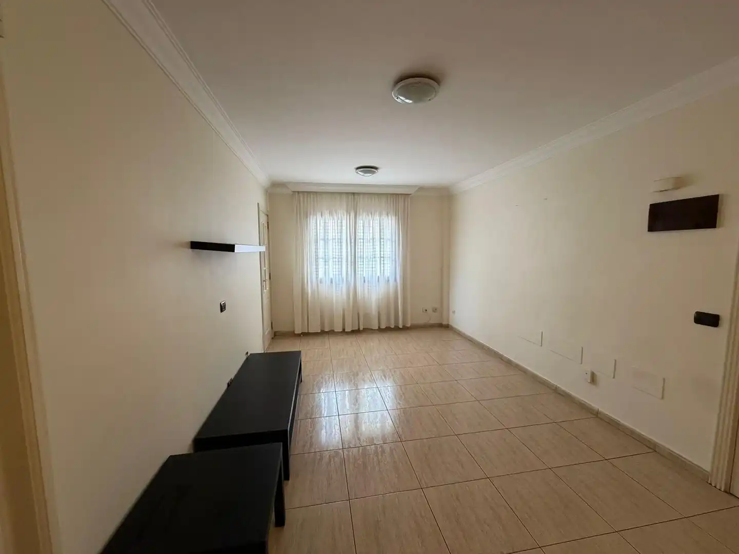 Living room of Flat for sale in San Cristóbal de la Laguna  with Washing machine
