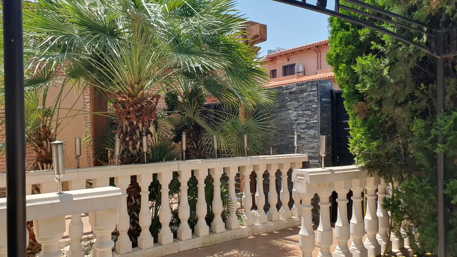Terrassa de Casa adosada en venda en Olías del Rey amb Aire condicionat, Calefacció i Jardí privat
