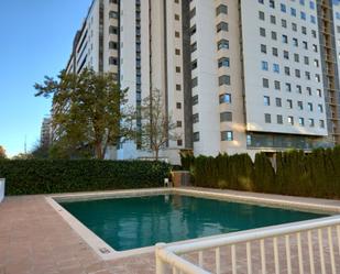 Piscina de Pis en venda en  Zaragoza Capital