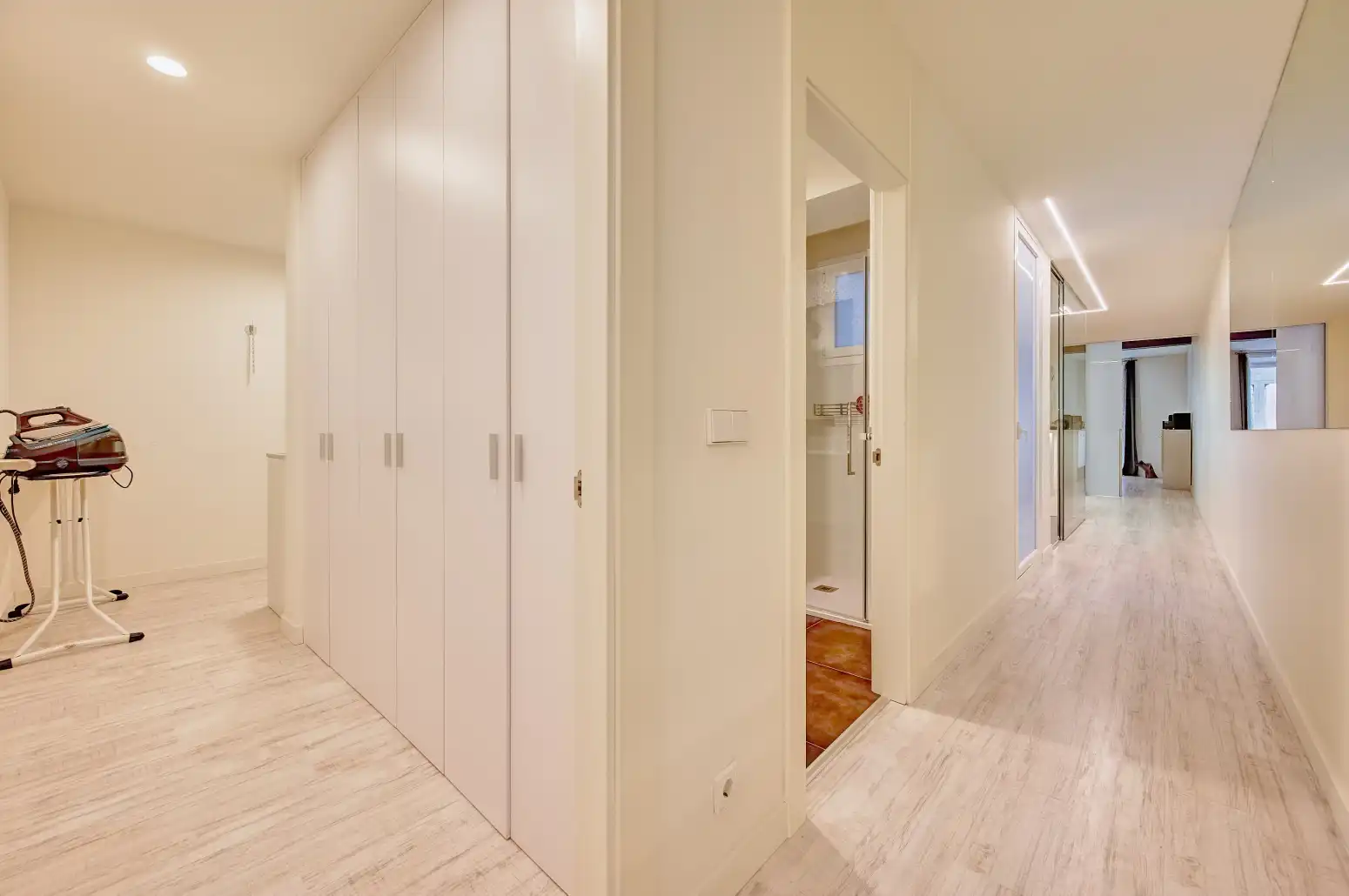 Piso en venta en  Pamplona / Iruña con Calefacción, Parquet y Amueblado