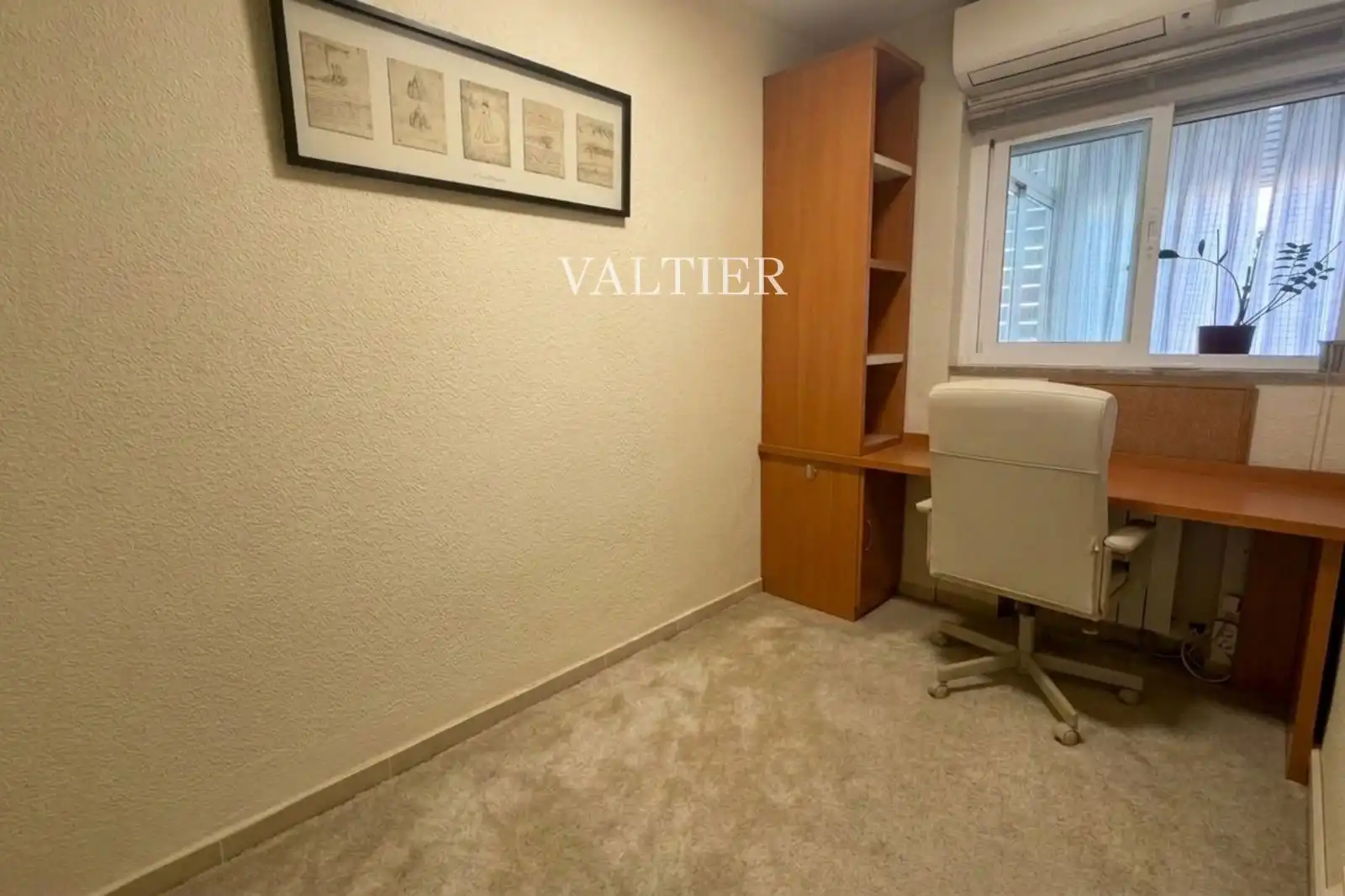 Schlafzimmer von Wohnung zur Miete in Madrid mit Klimaanlage, Terrasse und Möbliert