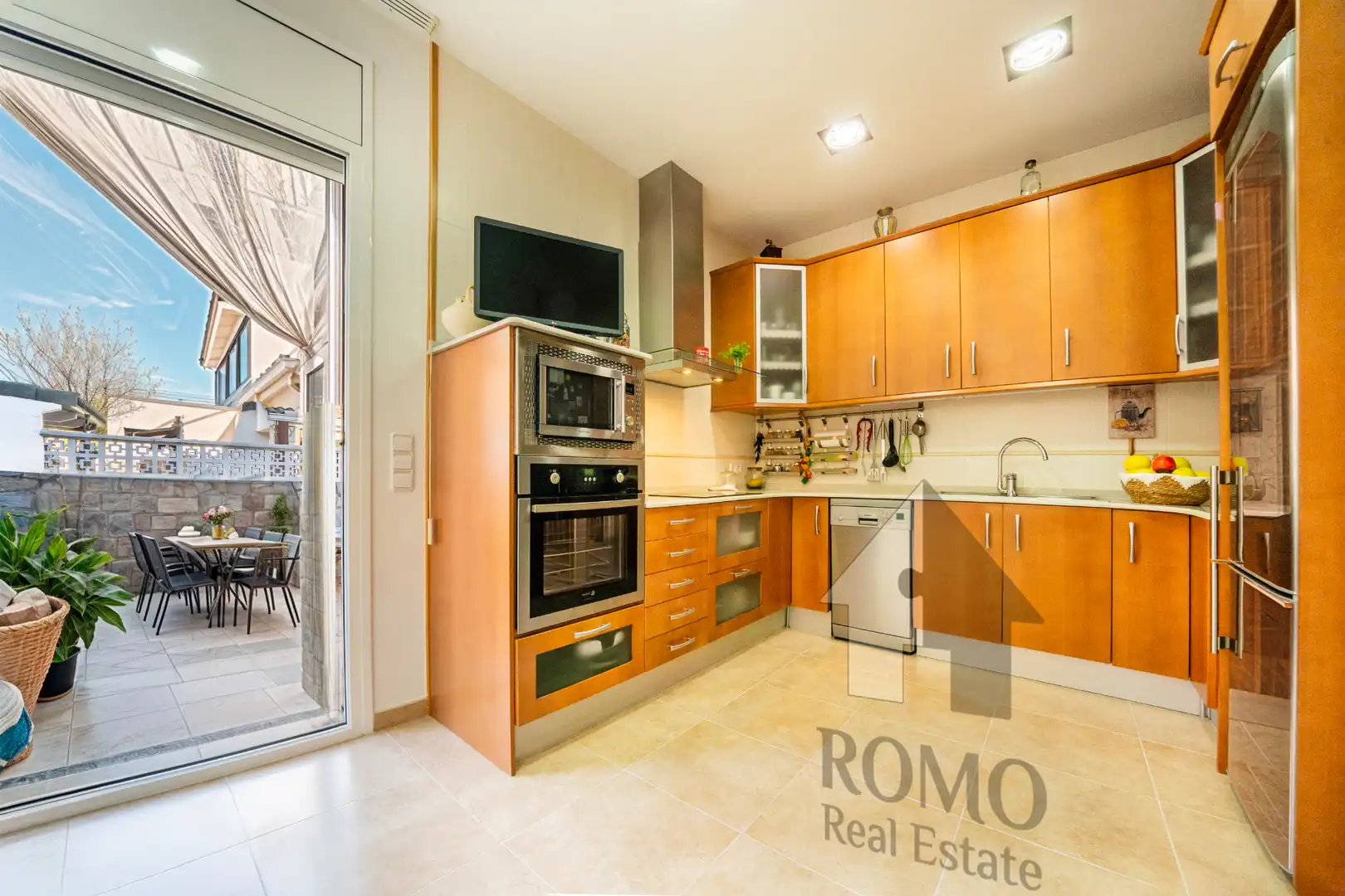 Cocina de Casa o chalet en venta en Santa Perpètua de Mogoda con Aire acondicionado, Calefacción y Terraza