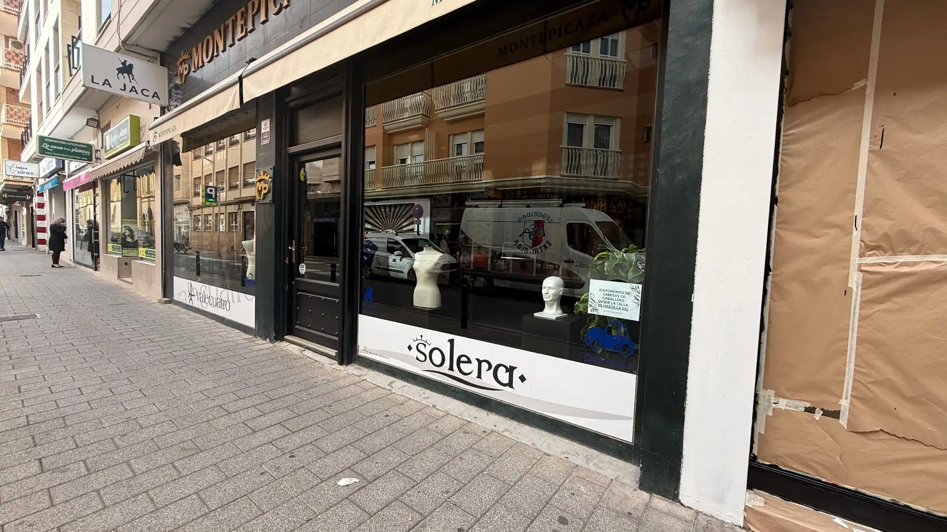 Local de alquiler en Albacete con Aire acondicionado, Calefacción y Parquet
