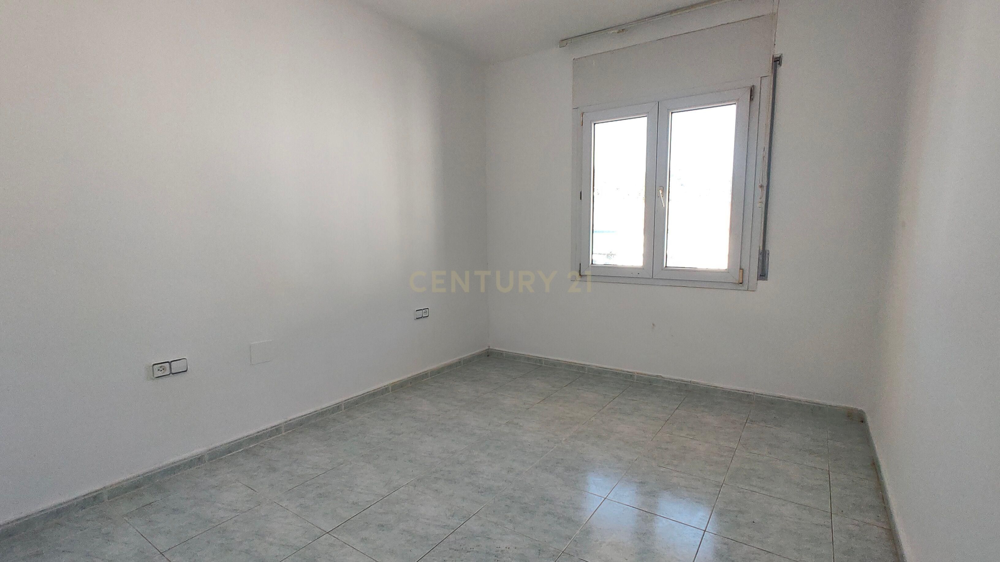 Bedroom of Apartment for sale in Olot