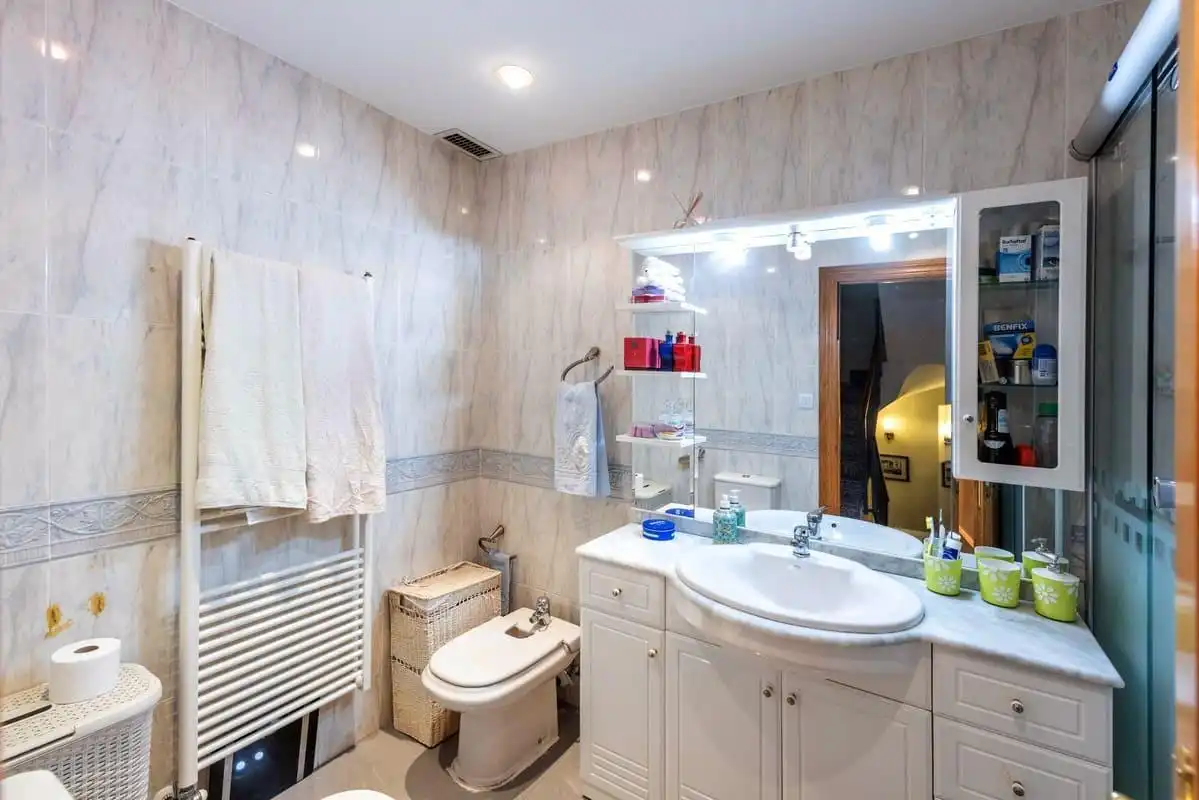Bathroom of Detached homes for sale in Calatayud  with Air Conditioner, Heating and Terrace