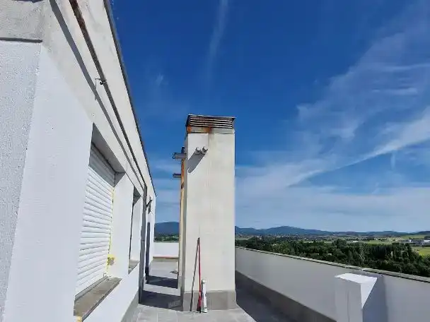 Vista exterior de Piso en venta en Vitoria - Gasteiz con Parquet y Trastero