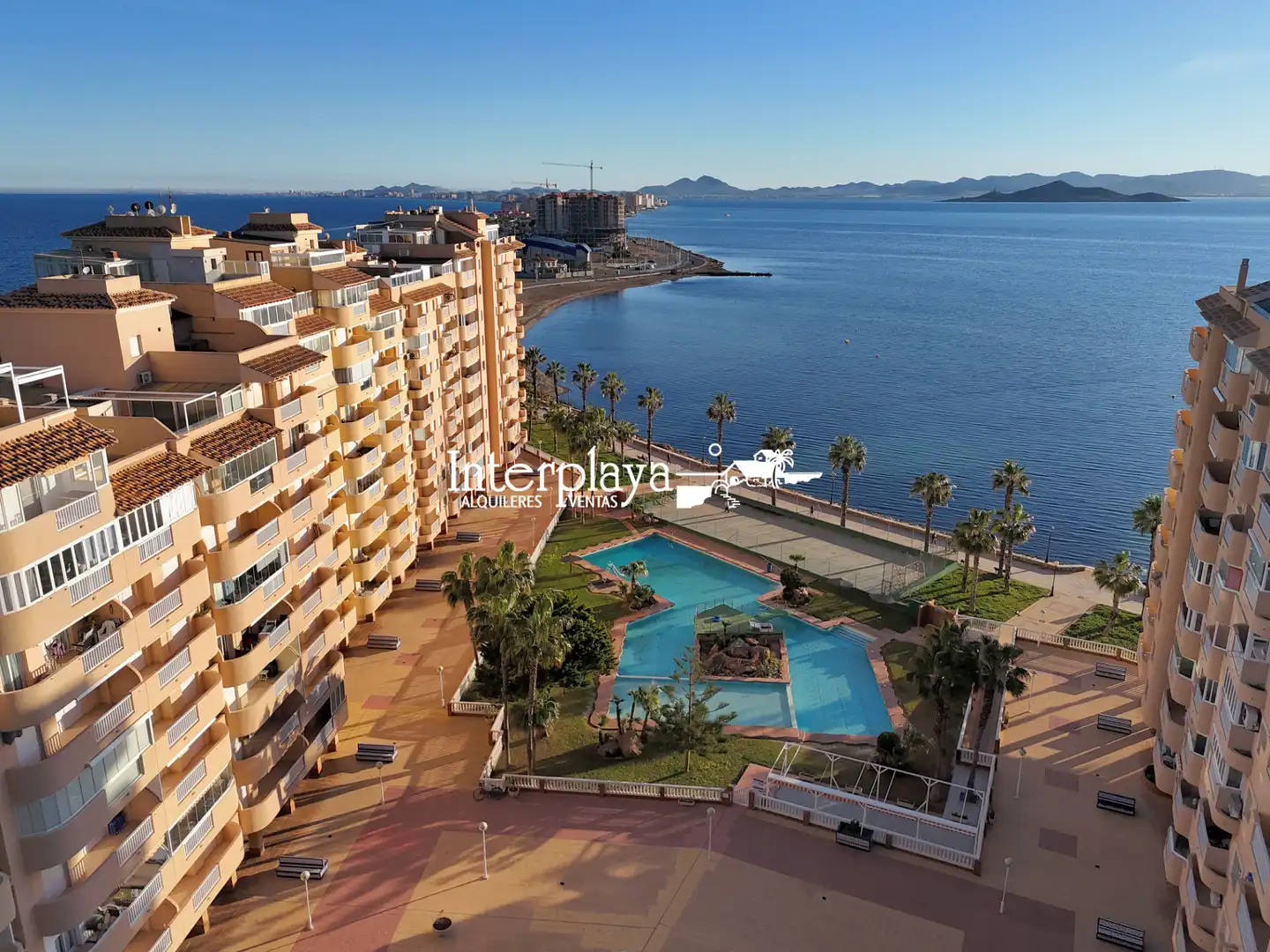 Dúplex en venda en La Manga del Mar Menor amb Aire condicionat, Moblat i Piscina comunitària