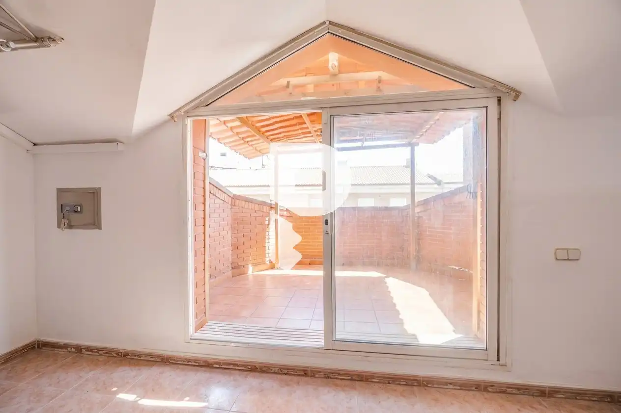 Terraza de Casa adosada en venta en Sant Vicenç Dels Horts con Aire acondicionado, Calefacción y Terraza