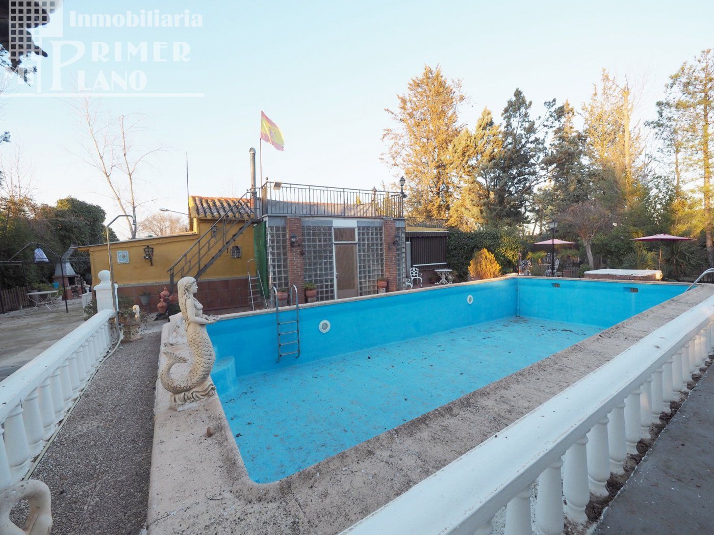 Piscina de Casa o xalet en venda en Argamasilla de Alba amb Aire condicionat, Terrassa i Traster