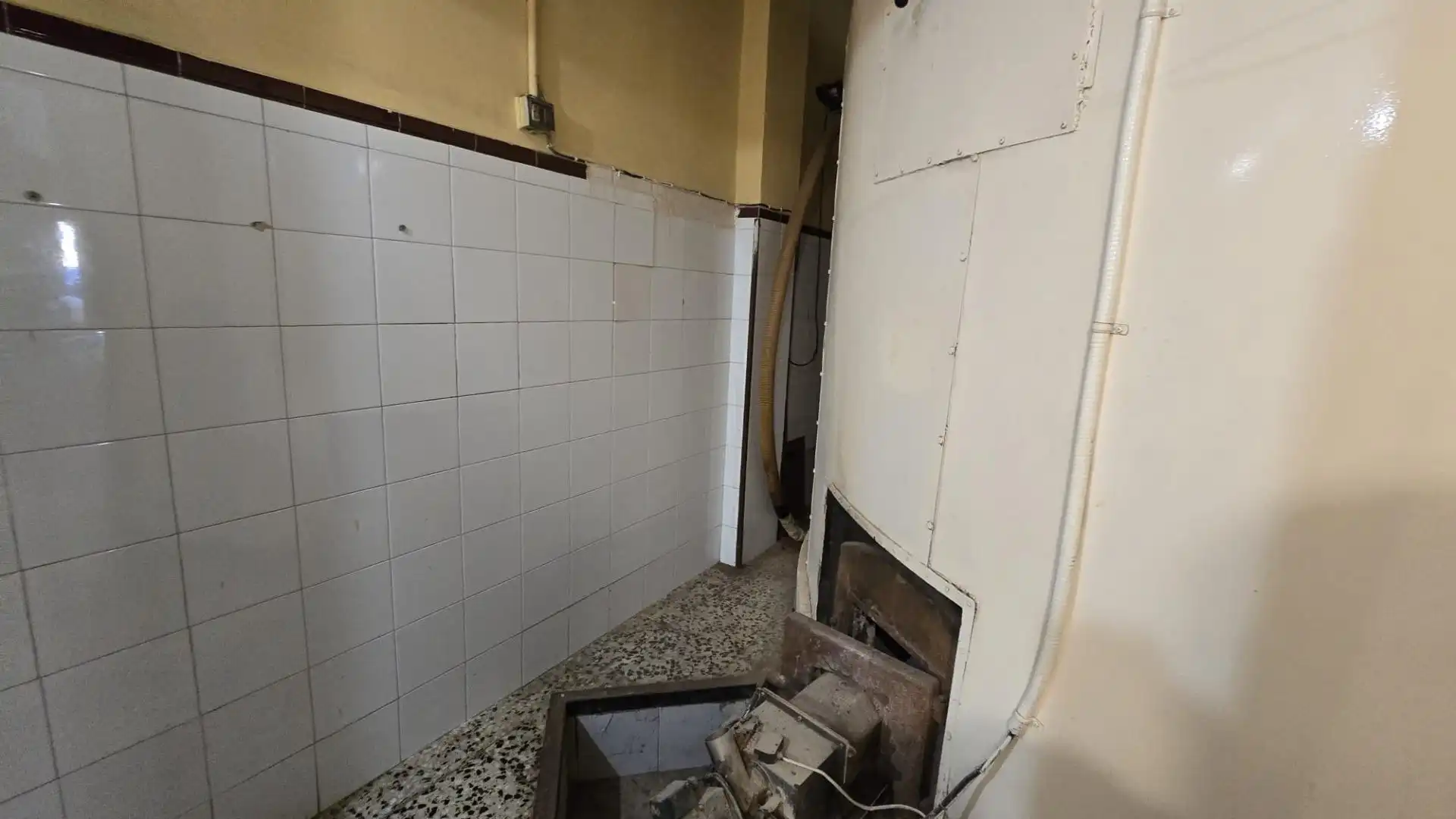 Business premises for sale in Calle de Álvarez Quintero, imagen 14