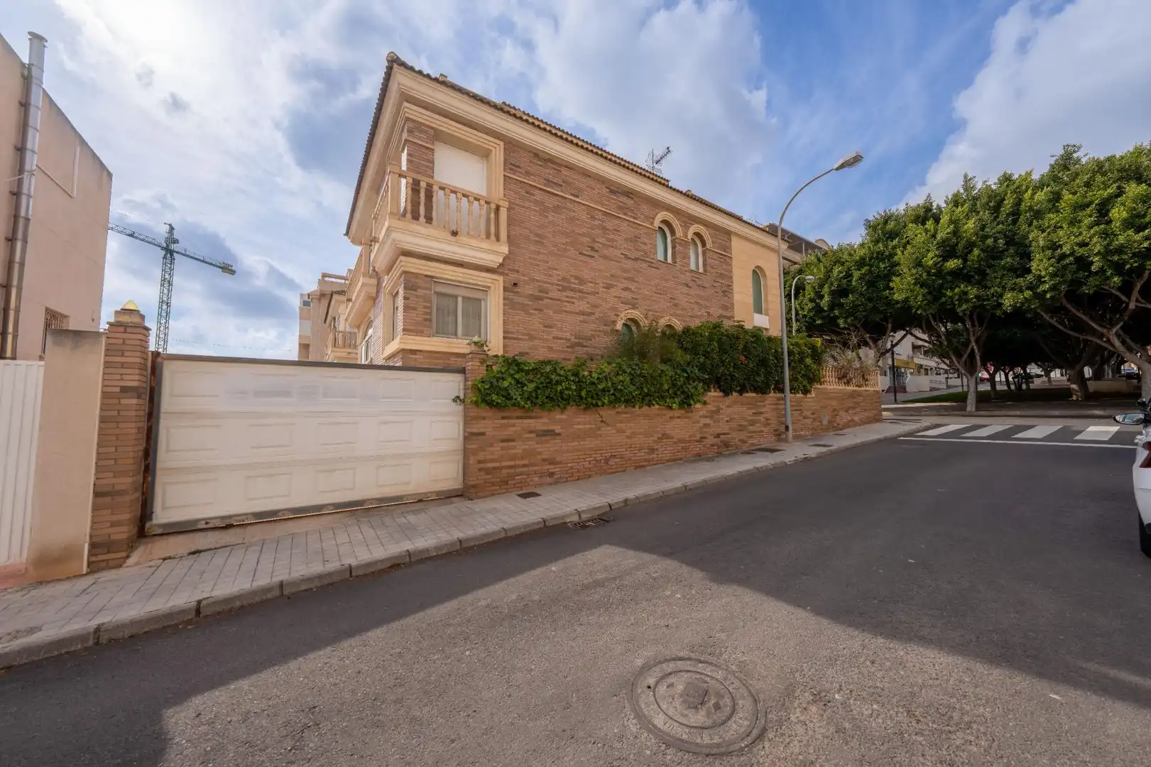 Exterior view of Houses for sale in Roquetas de Mar  with Air Conditioner, Private garden and Terrace