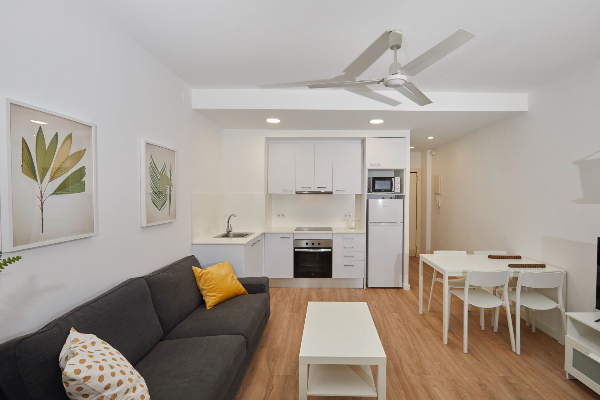 Living room of Apartment to rent in  Barcelona Capital  with Furnished, Oven and Washing machine