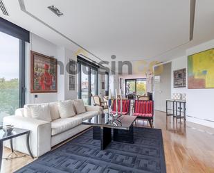 Living room of Flat for sale in  Madrid Capital  with Air Conditioner and Terrace